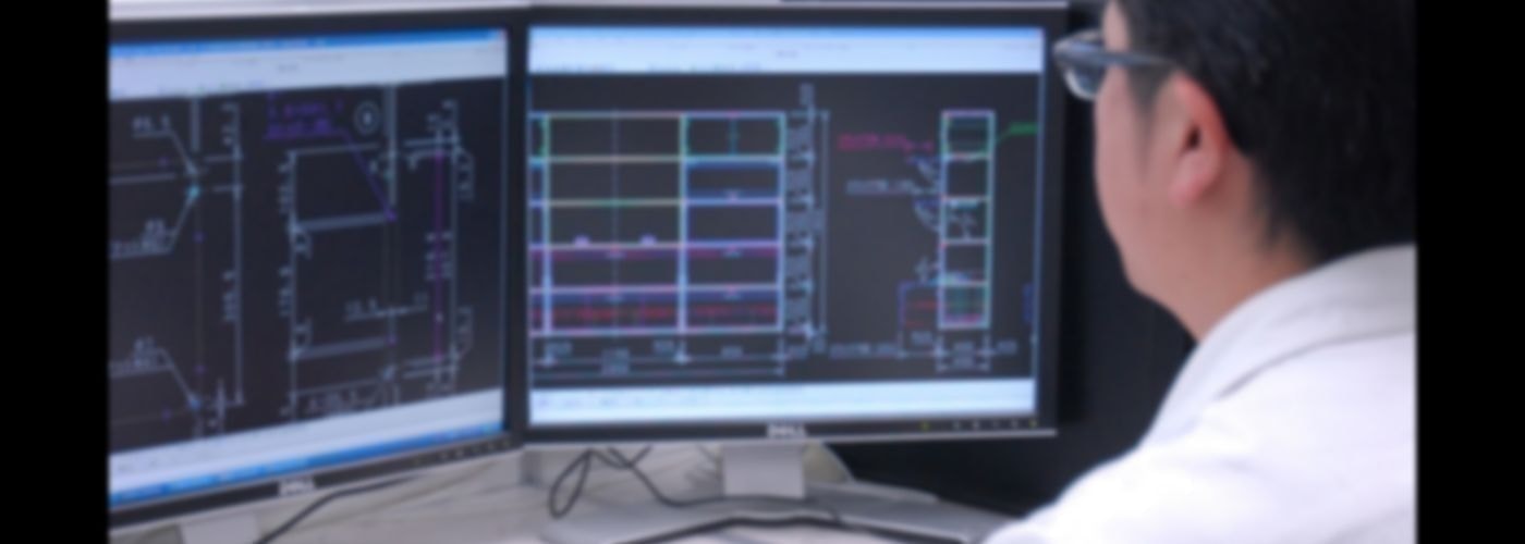 設計をする社員